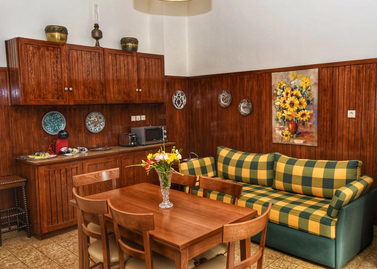 Appartamento Athens Authentic Elegance At Acropolis Esterno foto