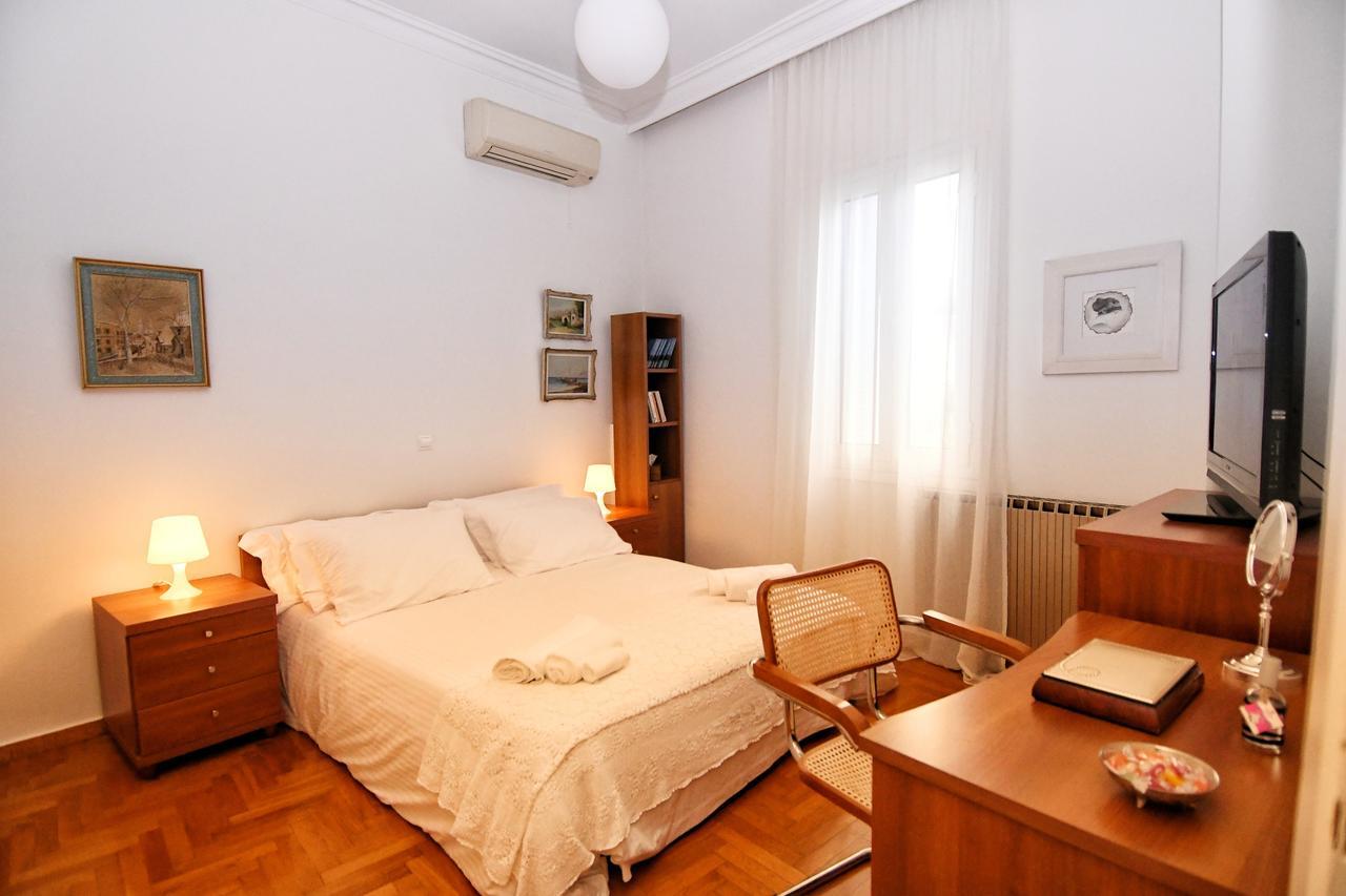 Appartamento Athens Authentic Elegance At Acropolis Esterno foto